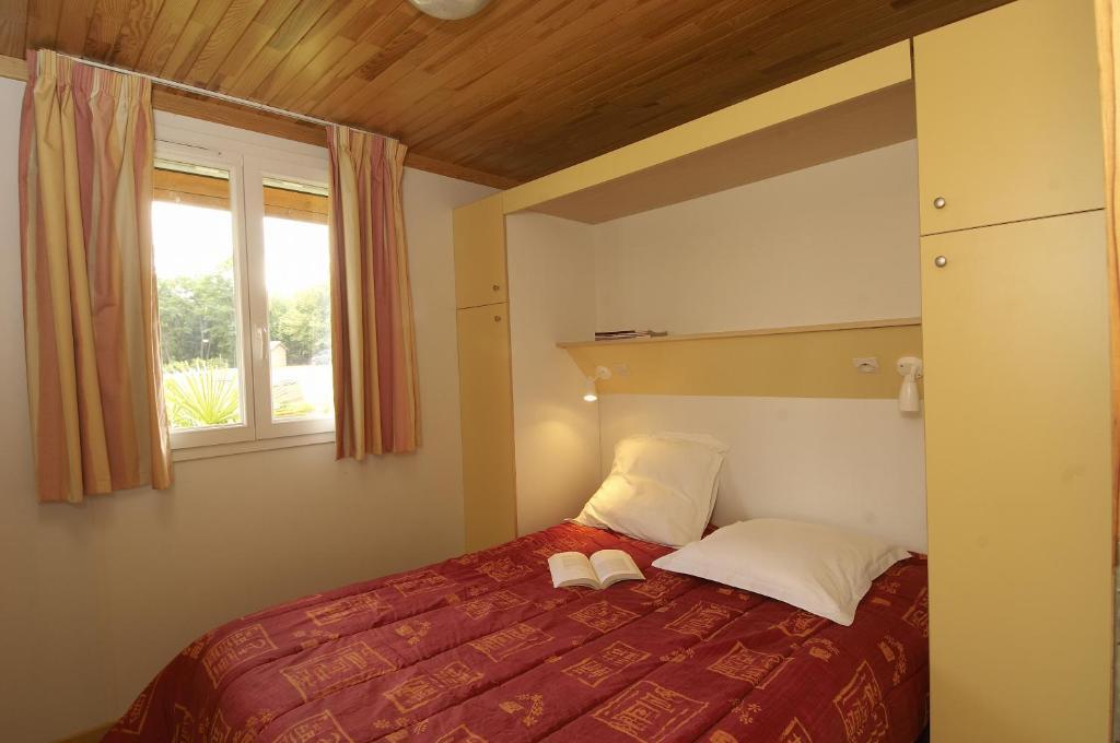 Domaine Du Roi Kysmar Hotel Villandraut Room photo